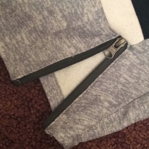 25$ - Picture 3 of 4